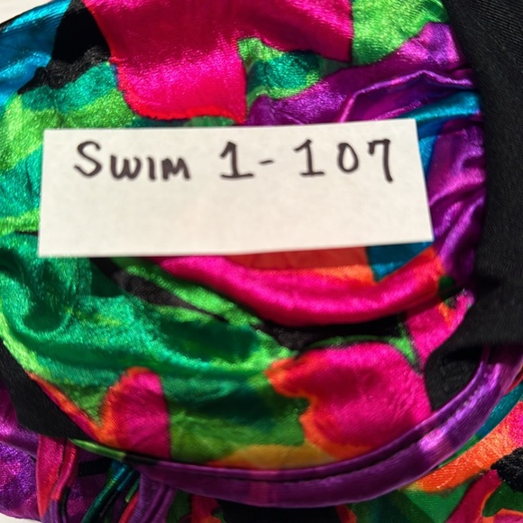 THE SLIMSUIT 2 PCs brightly colored top and bottom, size 6, EUC - Picture 9 of 10